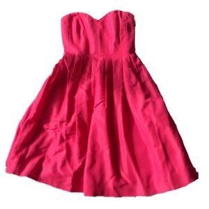 Sleeveless red bridesmaid dress